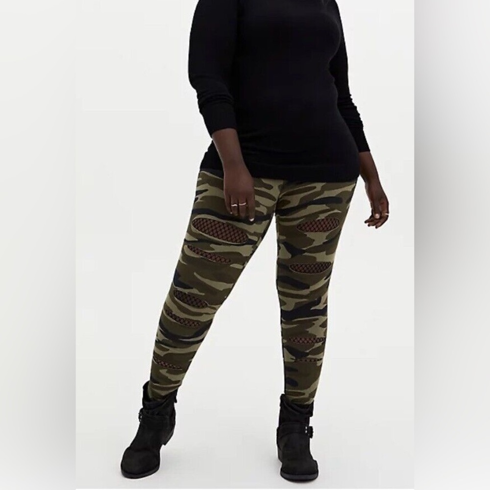 Brand New Torrid distressed Camouflage Leggings